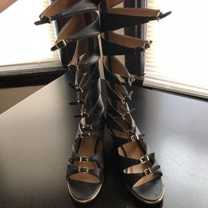 Report Signature Gladiator Sandal